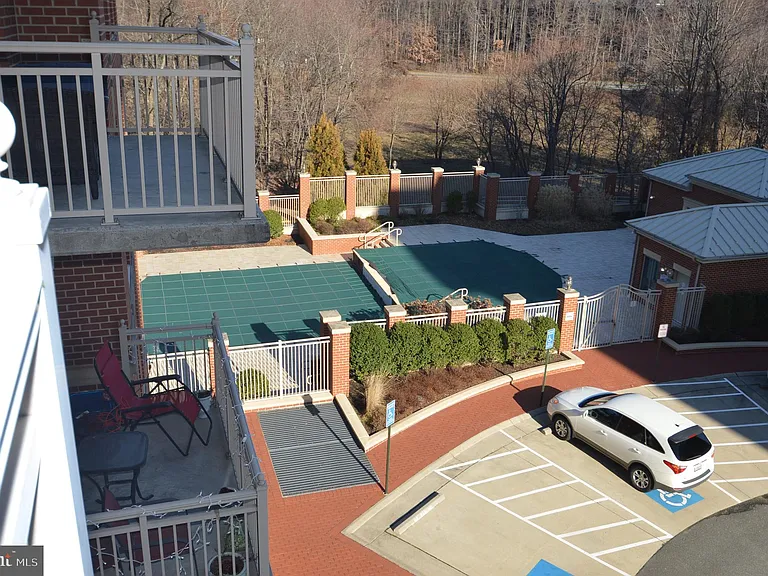 4490 Market Commons Dr #412 — Photo 26