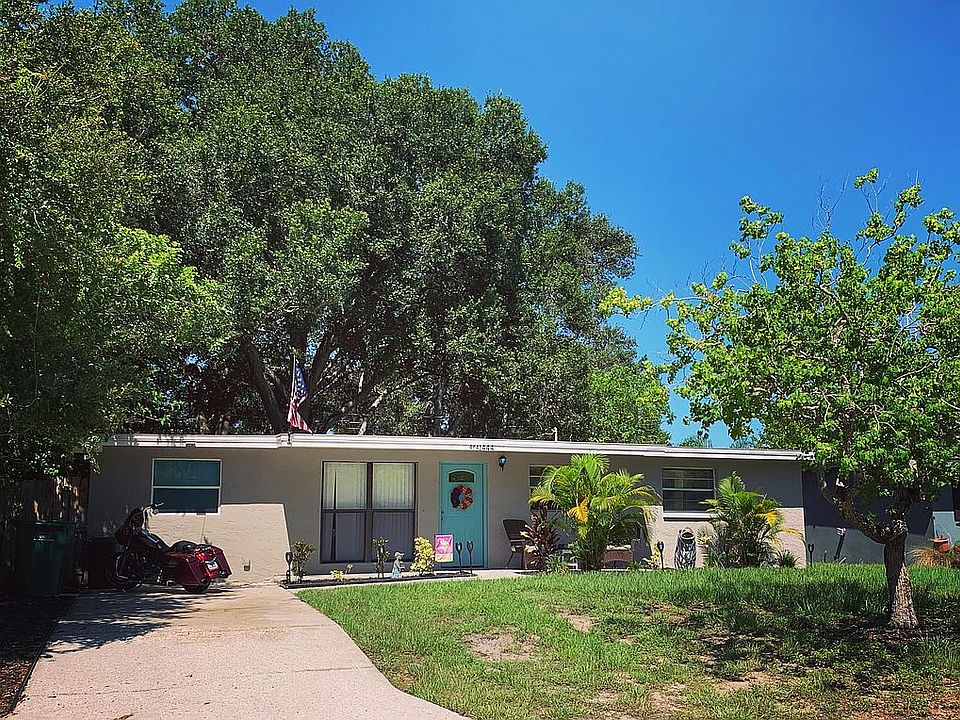 1st image of 1444 Poinciana Dr