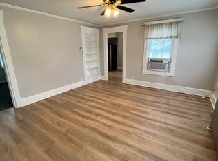 101 Spruce St FLOOR 2, Warwick, RI 02886