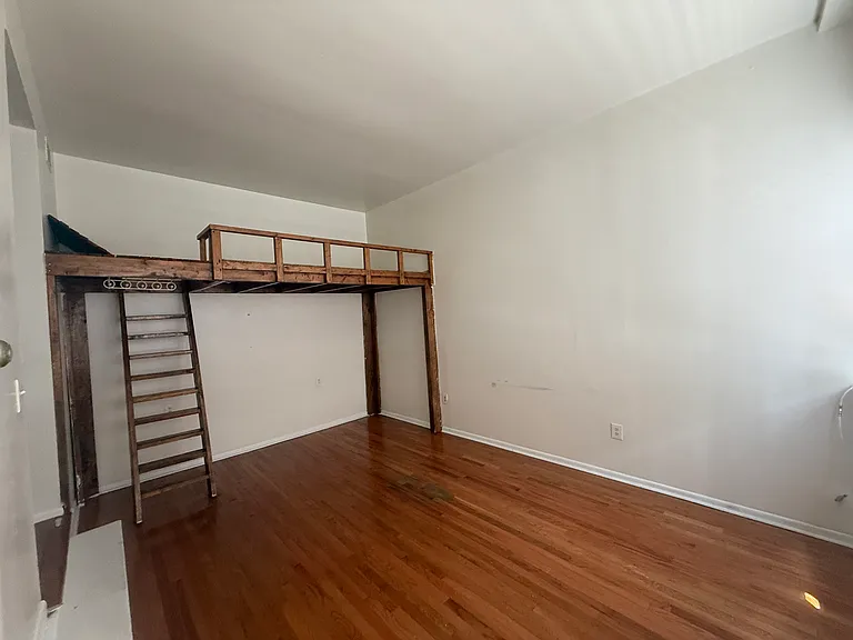 718 S 7th St #1 — Photo 2