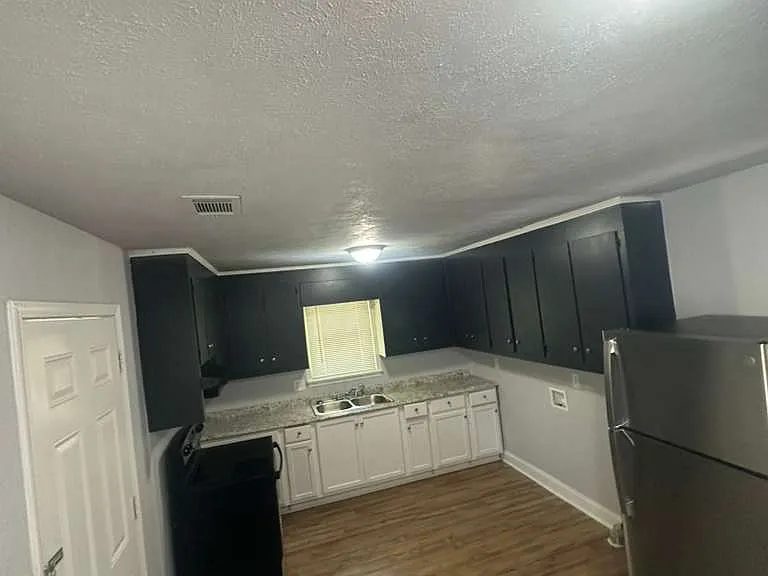 533 Branham Ave SW — Photo 24
