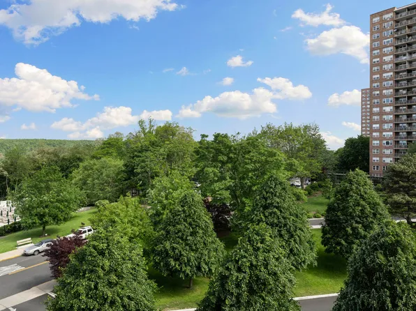 5700 Arlington Avenue image 8 of 18