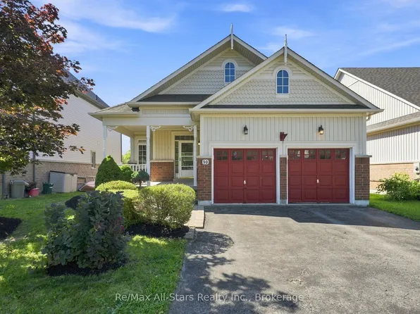 90 Roseborough Dr, Scugog, ON L9L 2E2