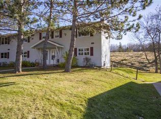 826 Hamilton Dr, Duluth, MN 55811