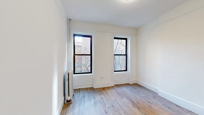 Rented by Bond New York | media 5