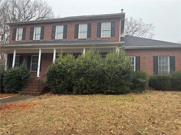 110 Chestnut Hill Ct, Winston Salem, NC 27106