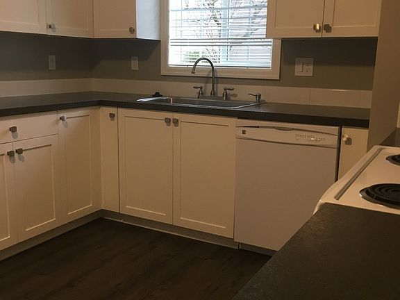 5th image of 3355 SW 182nd Ave