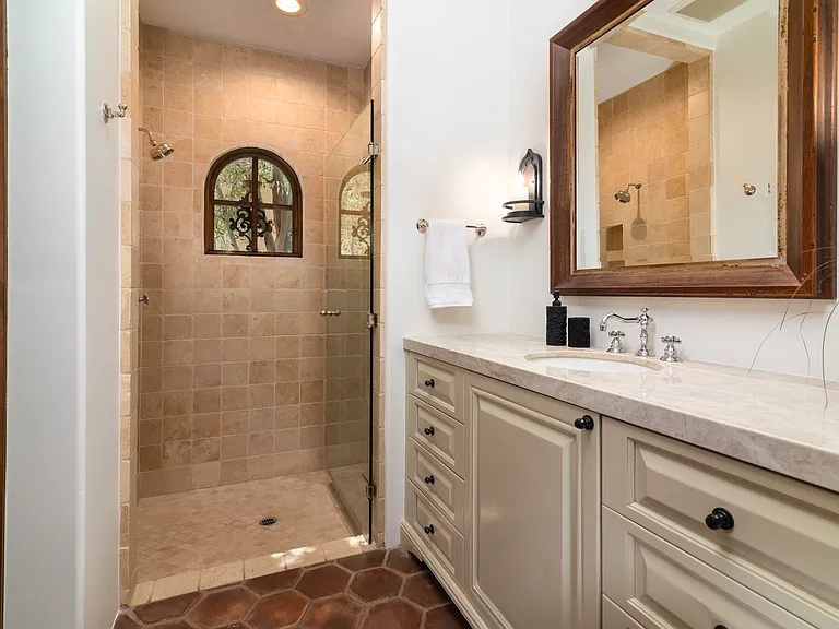 4949 E Lincoln Dr #16 — Photo 31
