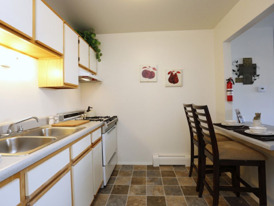 Kitchen with breakfast bar available