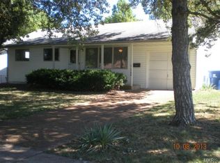 1790 Clover Ln, Florissant, MO