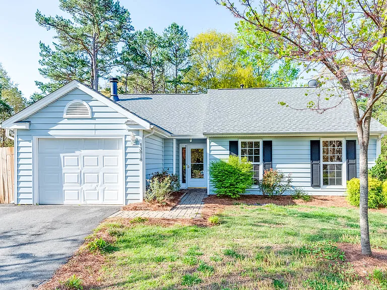 13818 Faversham Ct — Photo 8
