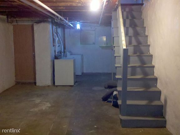 3rd image of 6139 Argyle St