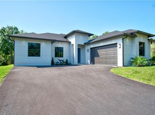 2922 4th Ave SE, Naples, FL 34117