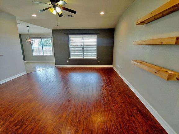 3rd image of 3257 Corrigan Ln