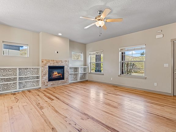 4th image of 2045 W Axtell Ct