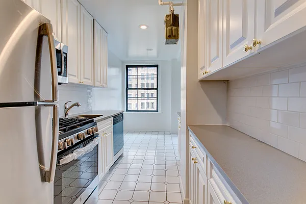 Rented by Brown Harris Stevens | media 13