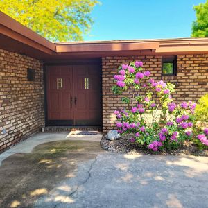 1519 Moccasin Trl, Benton Harbor, MI, 49022