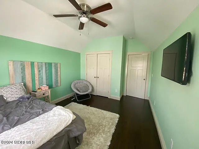 305 Newark Ave — Photo 12