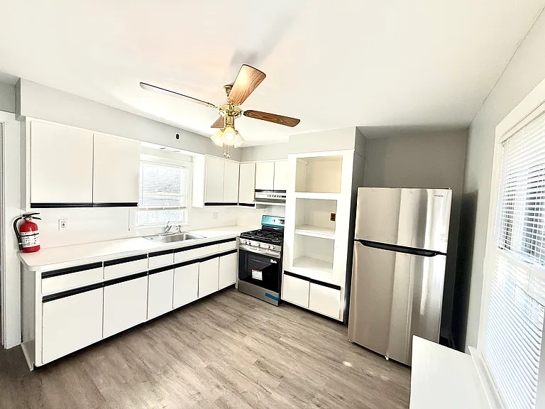 159 Church St #2 — Photo 2