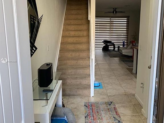 4th image of 367 SE 1st Way #367