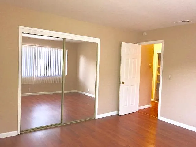 1920 Latham St #15 — Photo 20