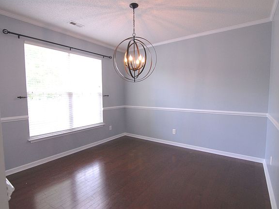 3rd image of 1101 Olympic Dr