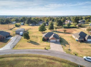 205 Alvie Dr, Tuttle, OK 73089