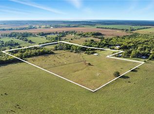 1369 N 550th Rd, Baldwin City, KS 66006