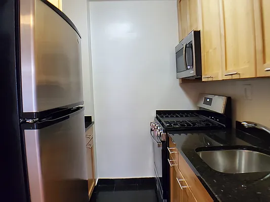 Rented by Corcoran | media 201