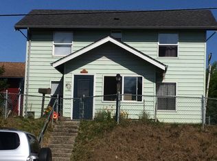 1057 Winchester Ave, Reedsport, OR 97467