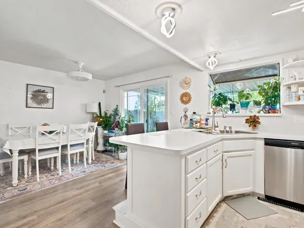 7518 Fairway Two Ave, Fair Oaks, CA 95628