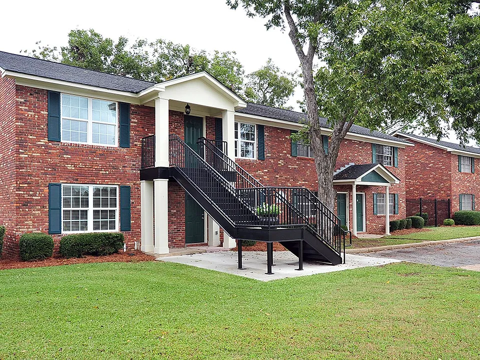 Huntingdon Apartments
