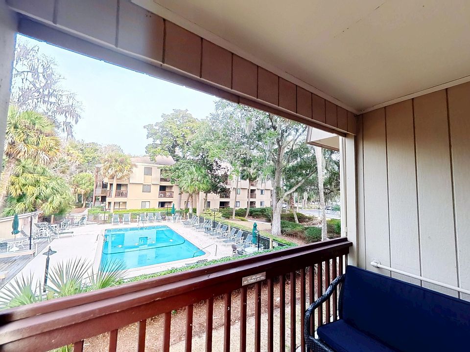 1st image of 21 Lagoon Rd APT A2a