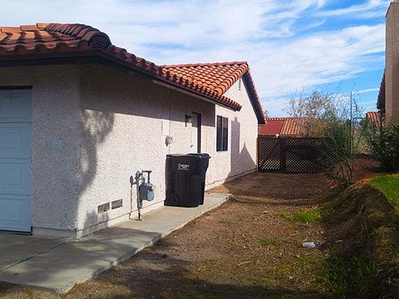 3rd image of 118 Palo Verde Dr