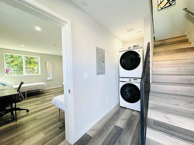 1301 N Kingsley Dr #19 — Photo 30