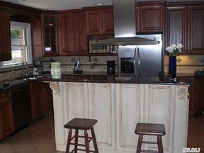 5th image of 506 Lombardy Blvd