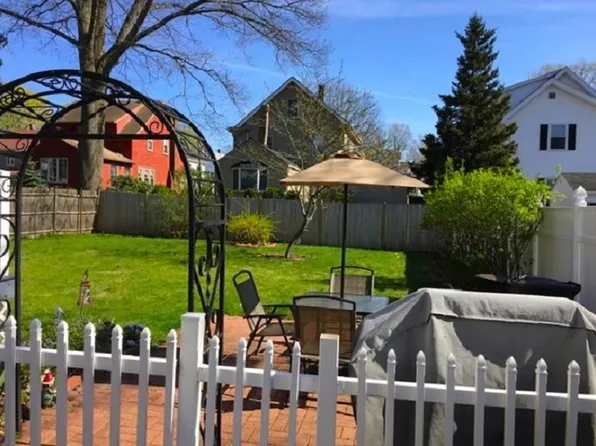 (undisclosed Address), Wakefield, MA 01880