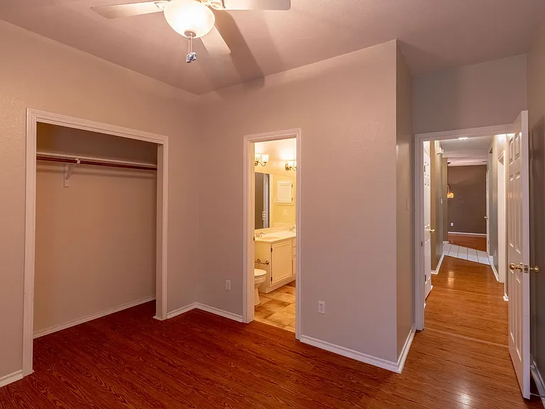8209 Forest Heights Ln — Photo 18