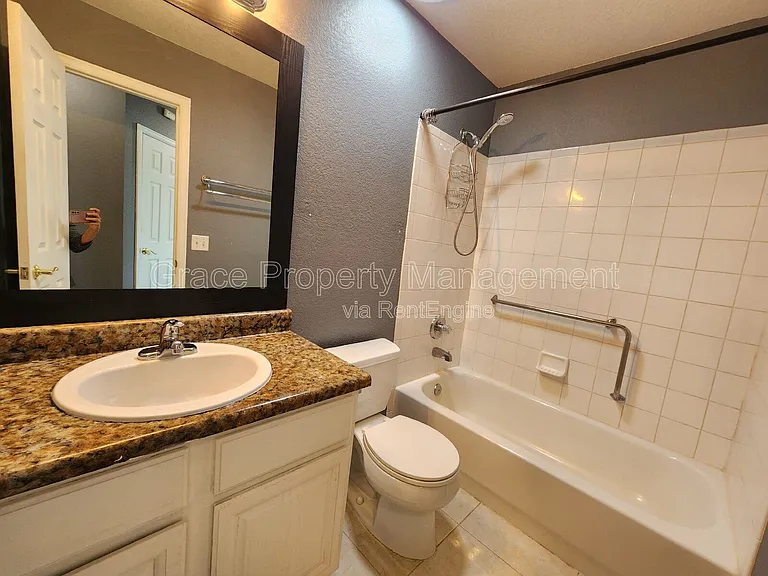 327 W 116th Pl — Photo 14
