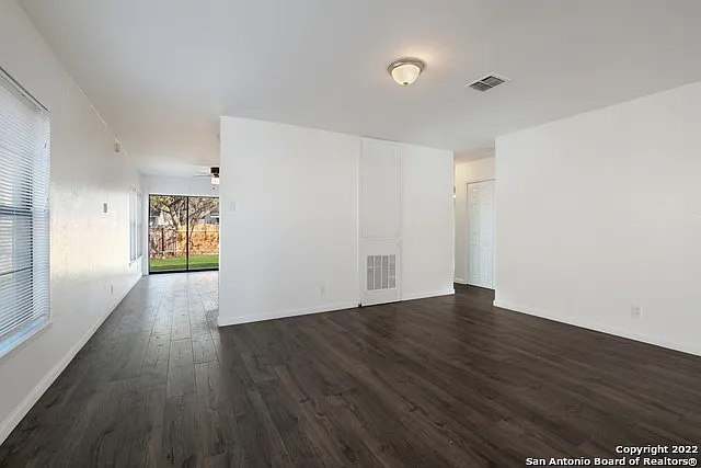 5727 Jones Fall Dr — Photo 5