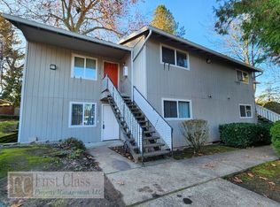10052 SW Garrett St, Portland, OR 97223