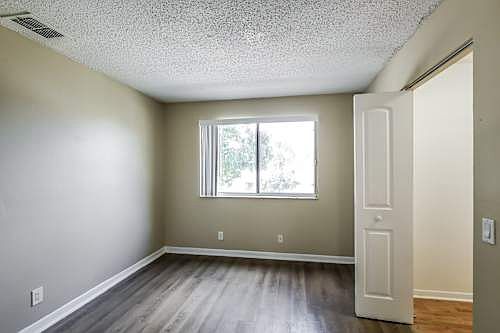 4th image of 2706 Arrowwood Ct