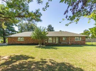 712 NW 35th St, Newcastle, OK 73065