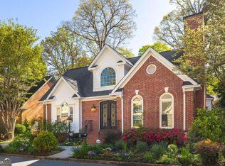 2813 Livsey Oaks Dr, Tucker, GA 30084
