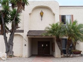 4840 Santa Monica Ave