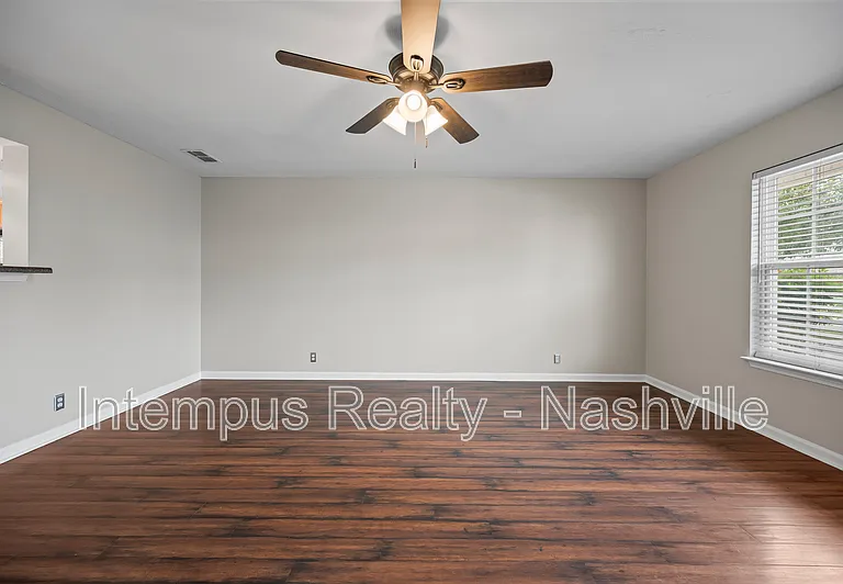 415 Shoshone Pl — Photo 6