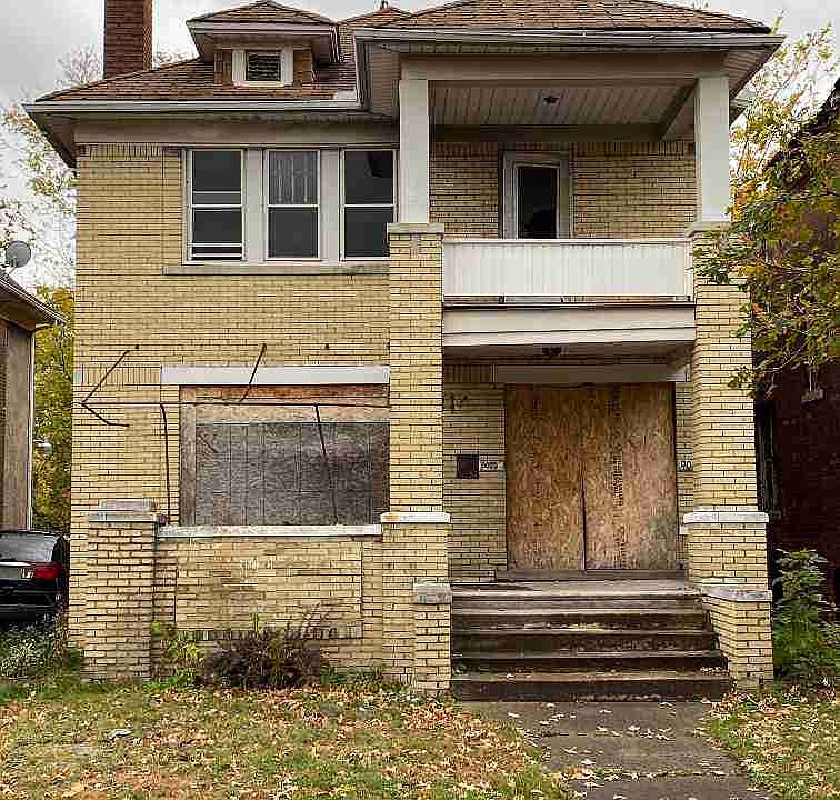 9025 Quincy