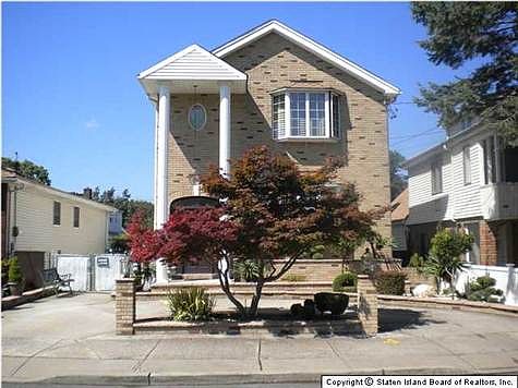 1st image of 162 Hickory Ave
