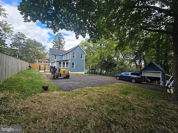 4th image of 7725 York Rd