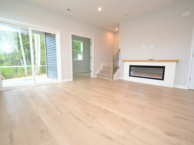1226 Bessie Ct — Photo 13